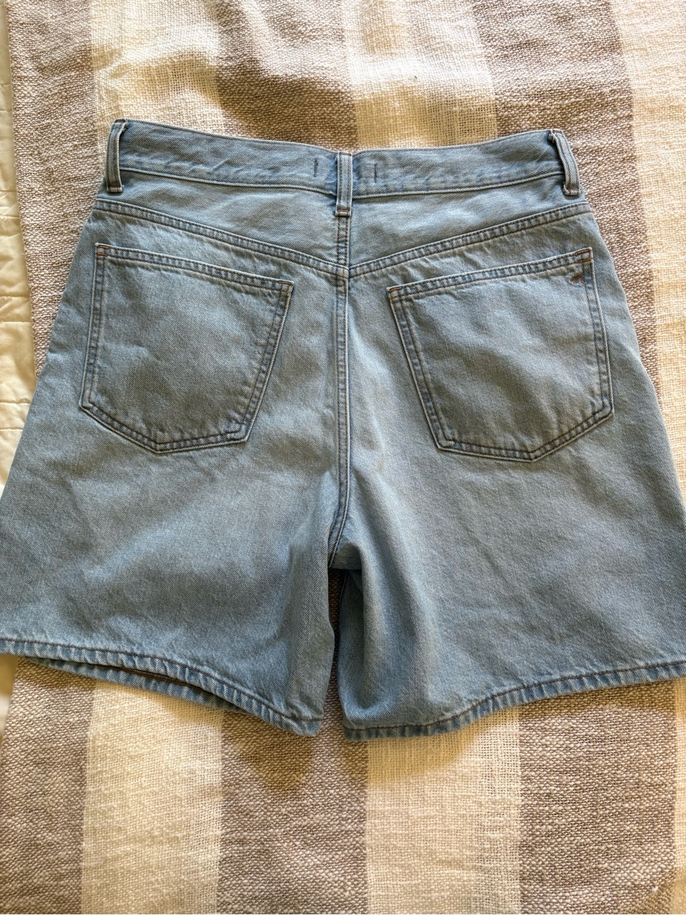 Madewell Baggy Jean Shorts - Picture 8 of 9